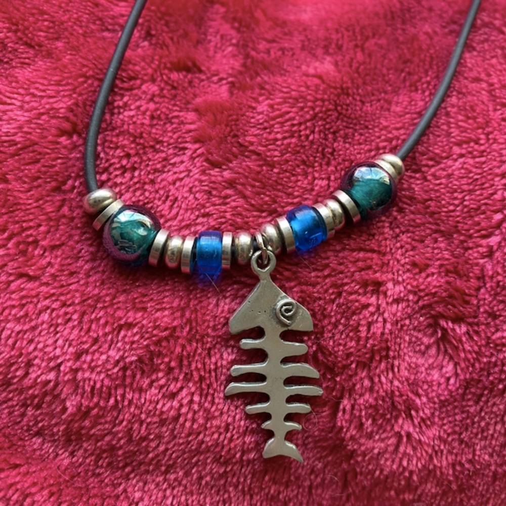 Metal fish bone/skeleton pendant